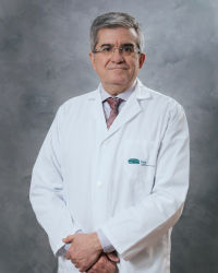 DR.ESTEVAN, JEFE DEL SERVICIO DE CIRUGIA GENERAL Y DIGESTIVA